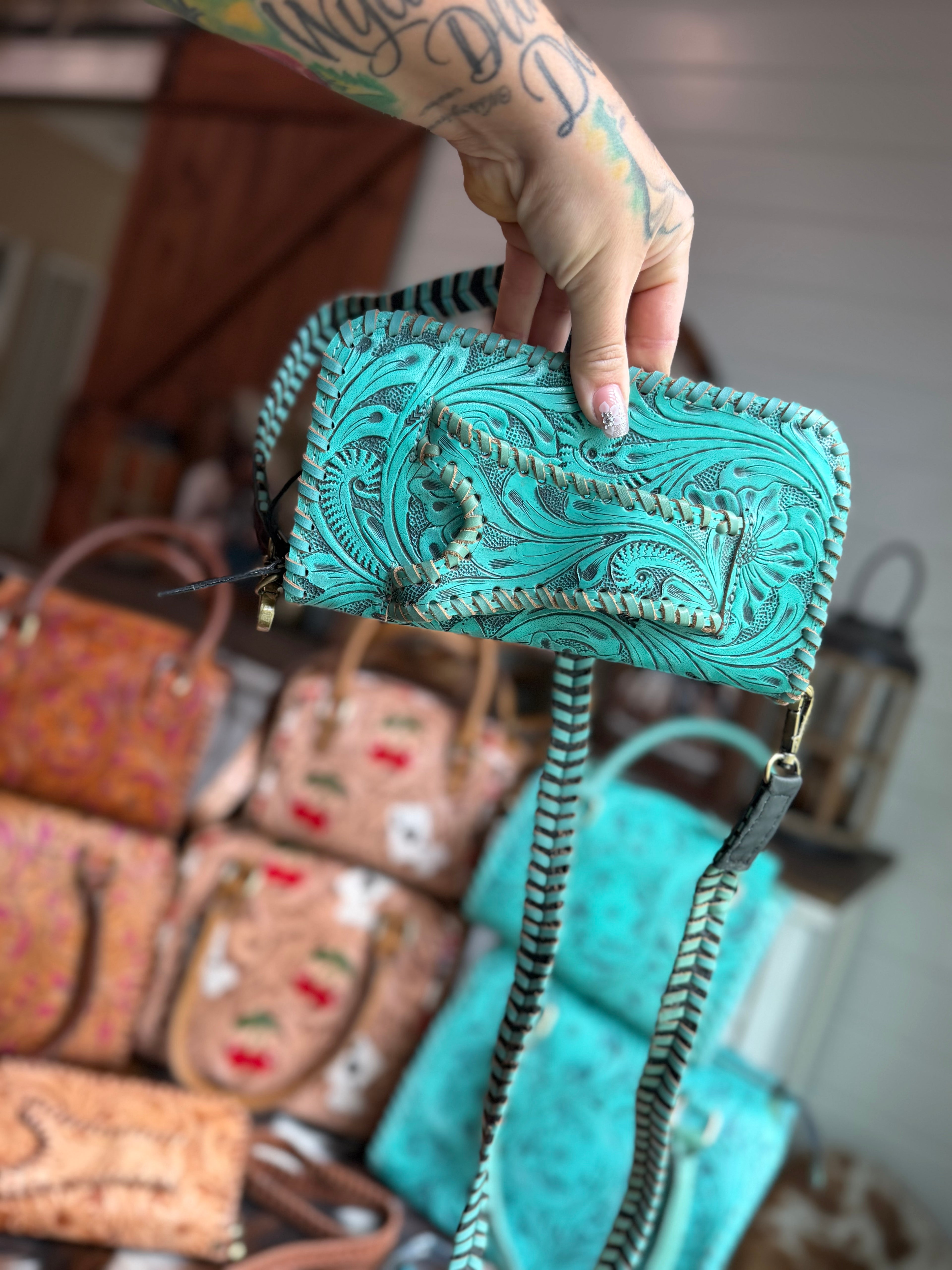 Double wallet Tooled leather clutch purse