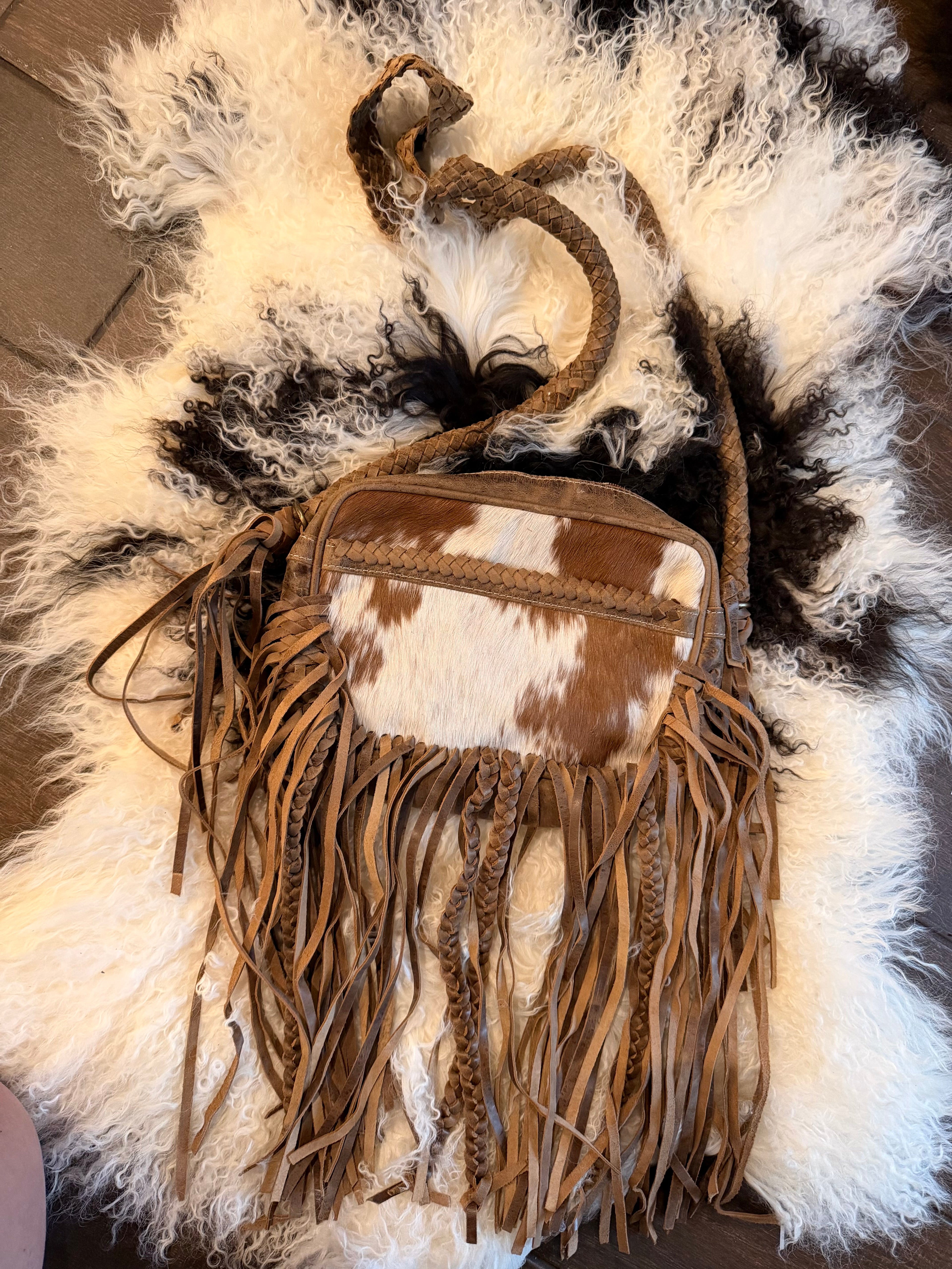 “Sandy” gorgeous Crossbody bag ￼