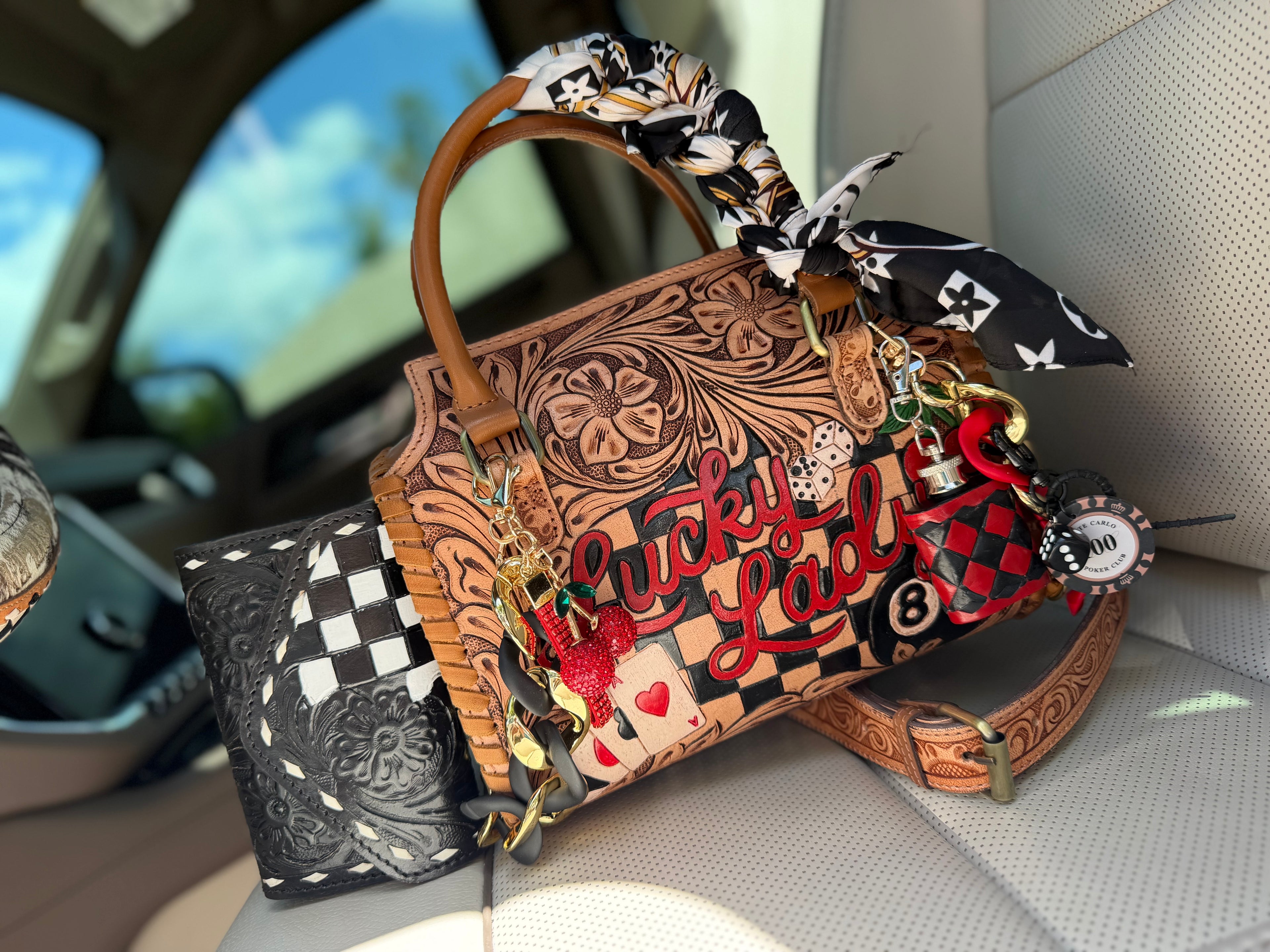 “ The Outlaw gambler”- tooled leather speedy (M) by the Painted Porches