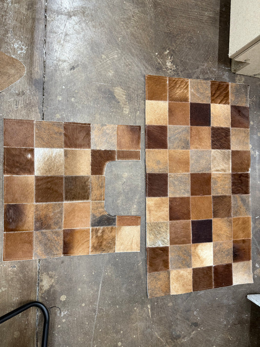 Bathroom set
Long rug 20”x30” smaller 19.5”x20”