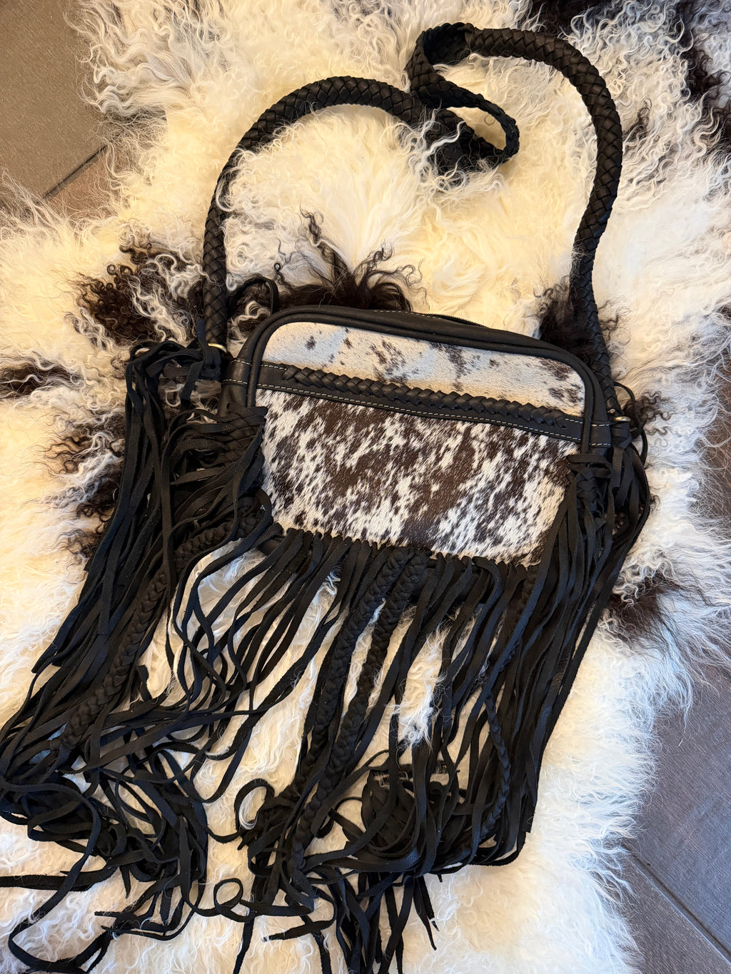 “Sandy” gorgeous Crossbody bag ￼