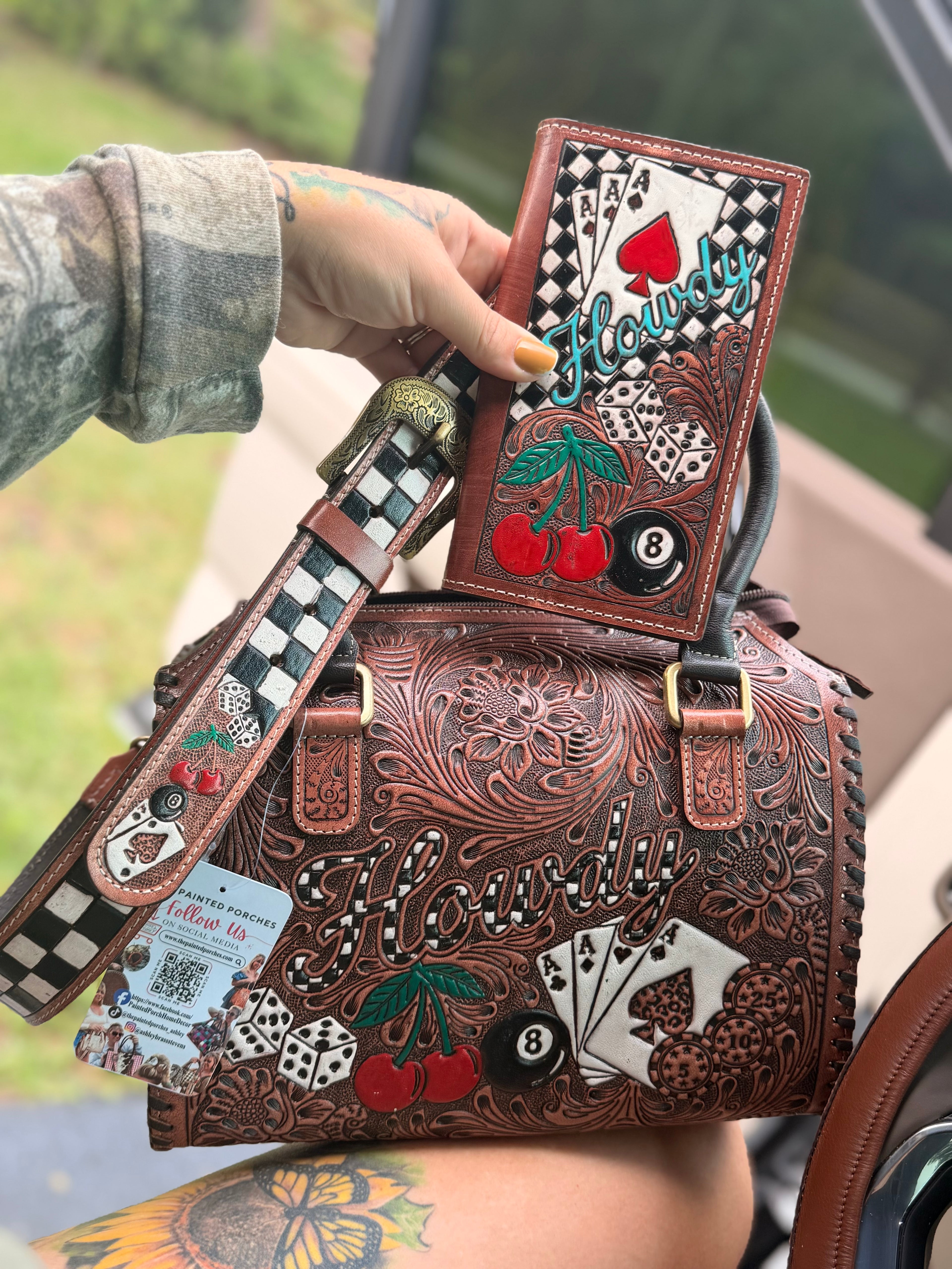 Med/large “HOWDY Baby set” with wallet speedy