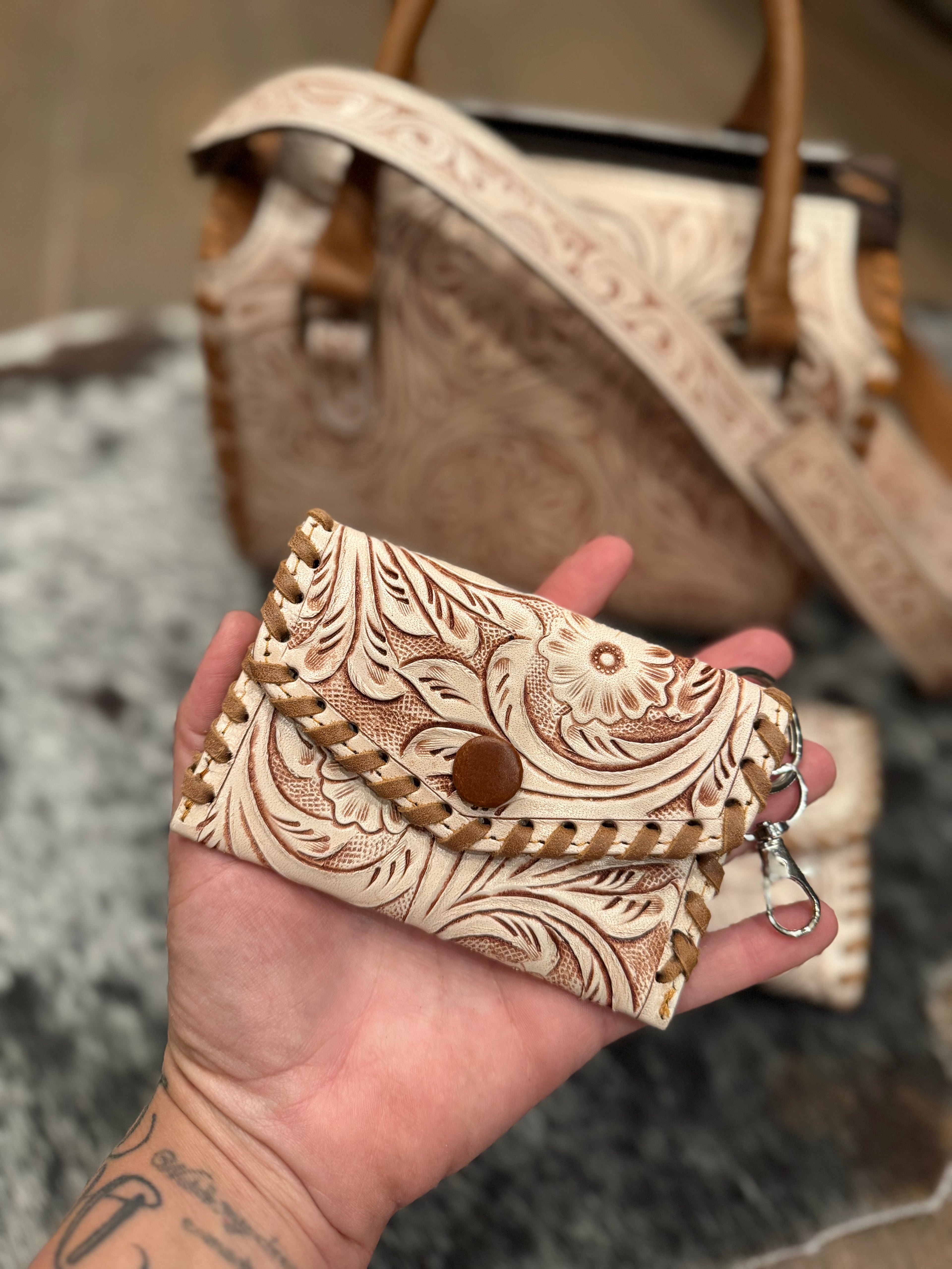 White/cream tooled leather card holder