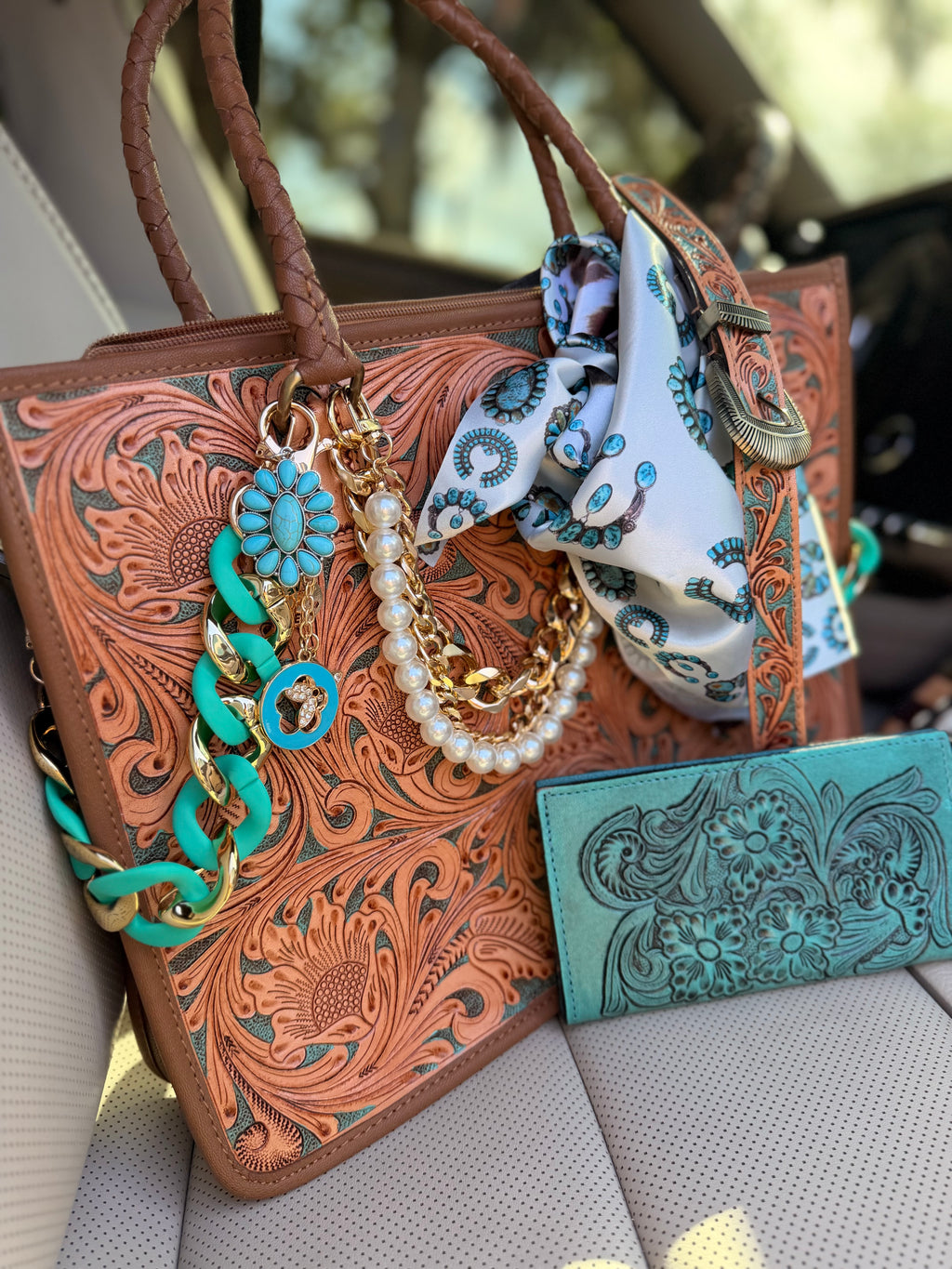 "Cowgirl kisses" Dressed tooled leather bag/ wallet combo