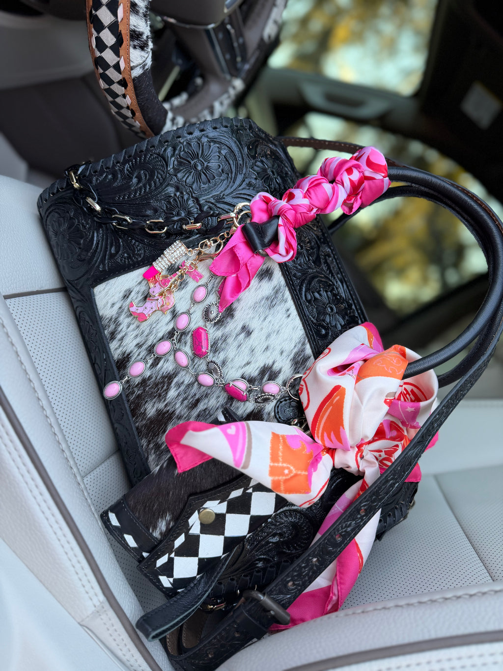 "Sexy Cowgirl" - black tooled leather speedy (Duffle)