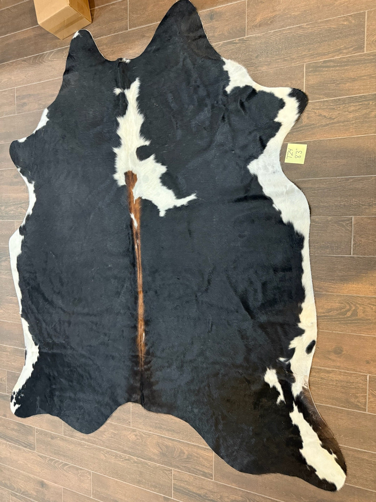 Full size cowhide (exotic) #T24- size 8’3”