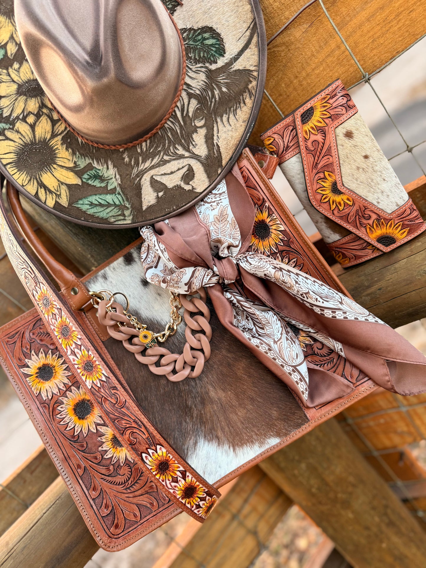 “Wildflower Prairie” tote/wallet/wallet