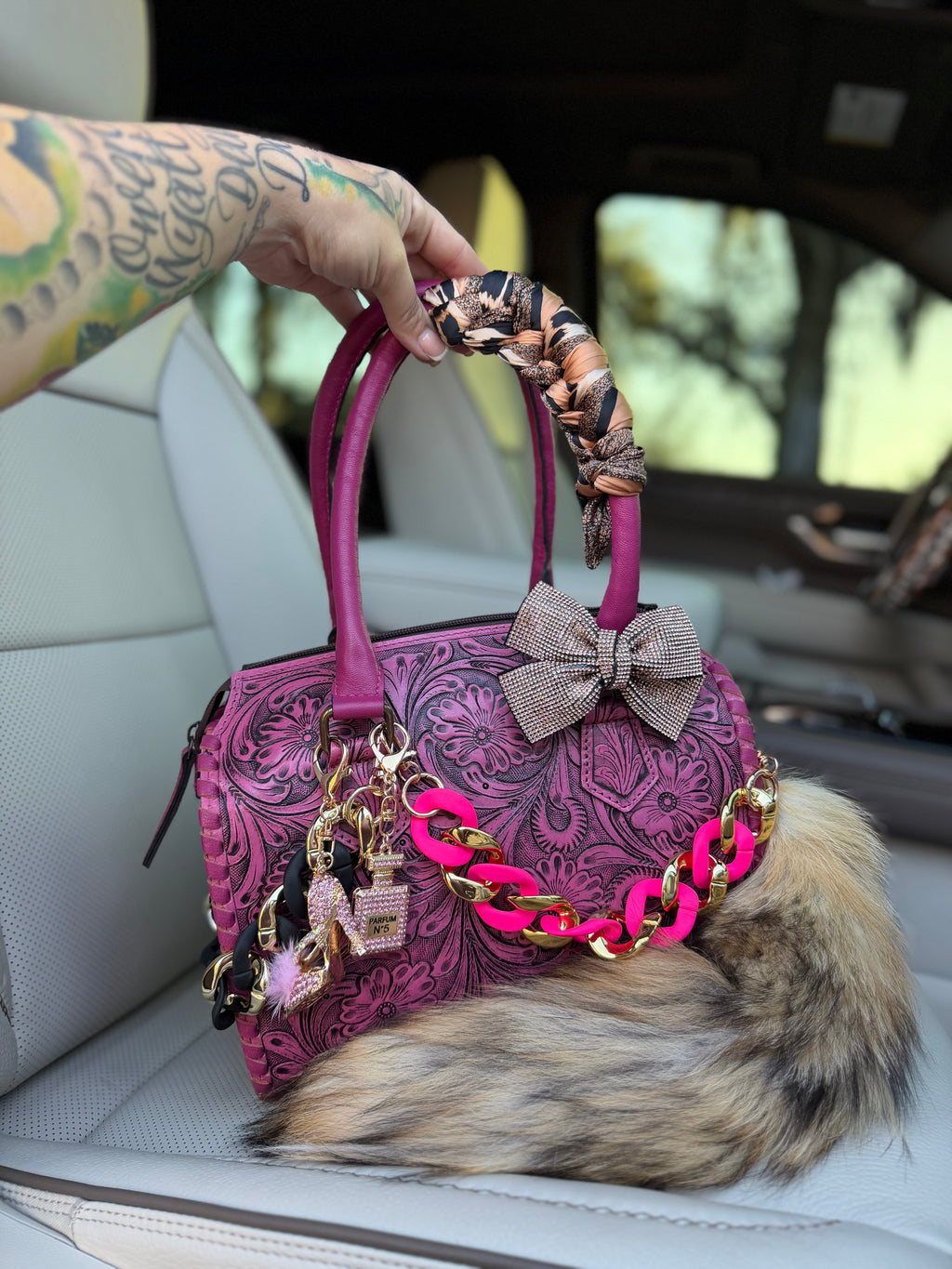 “Sweet Cowboy“- (has cards on back)pink  tooled leather speedy (M)