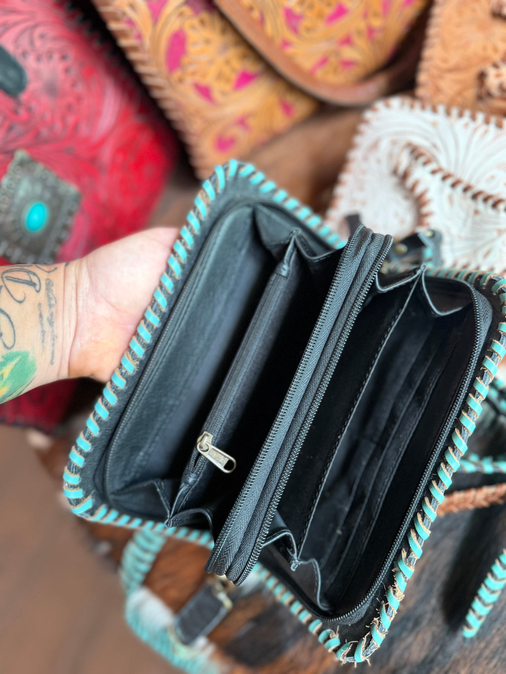 Double wallet Tooled leather clutch purse
