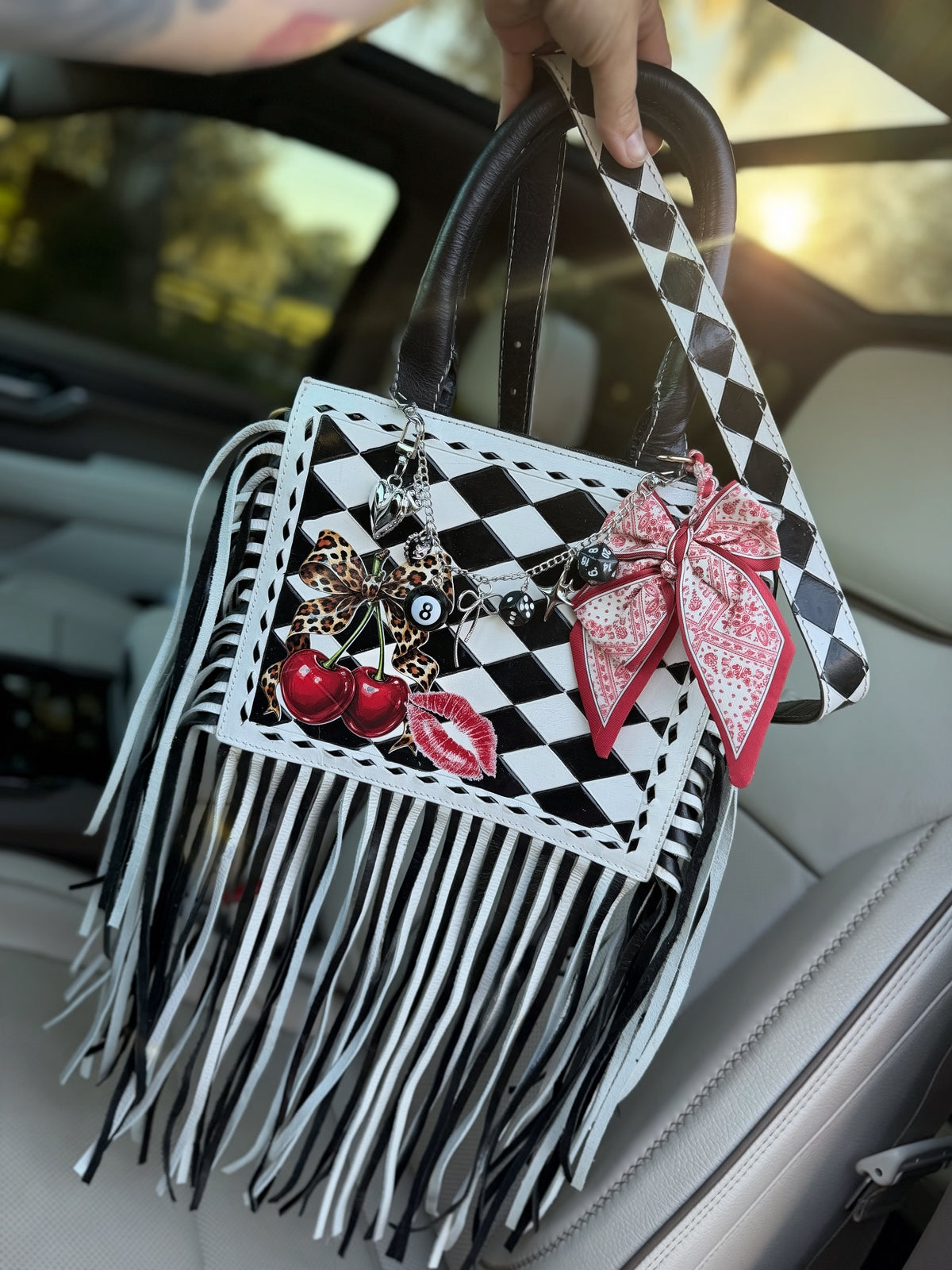 Cherry kiss Checker tote