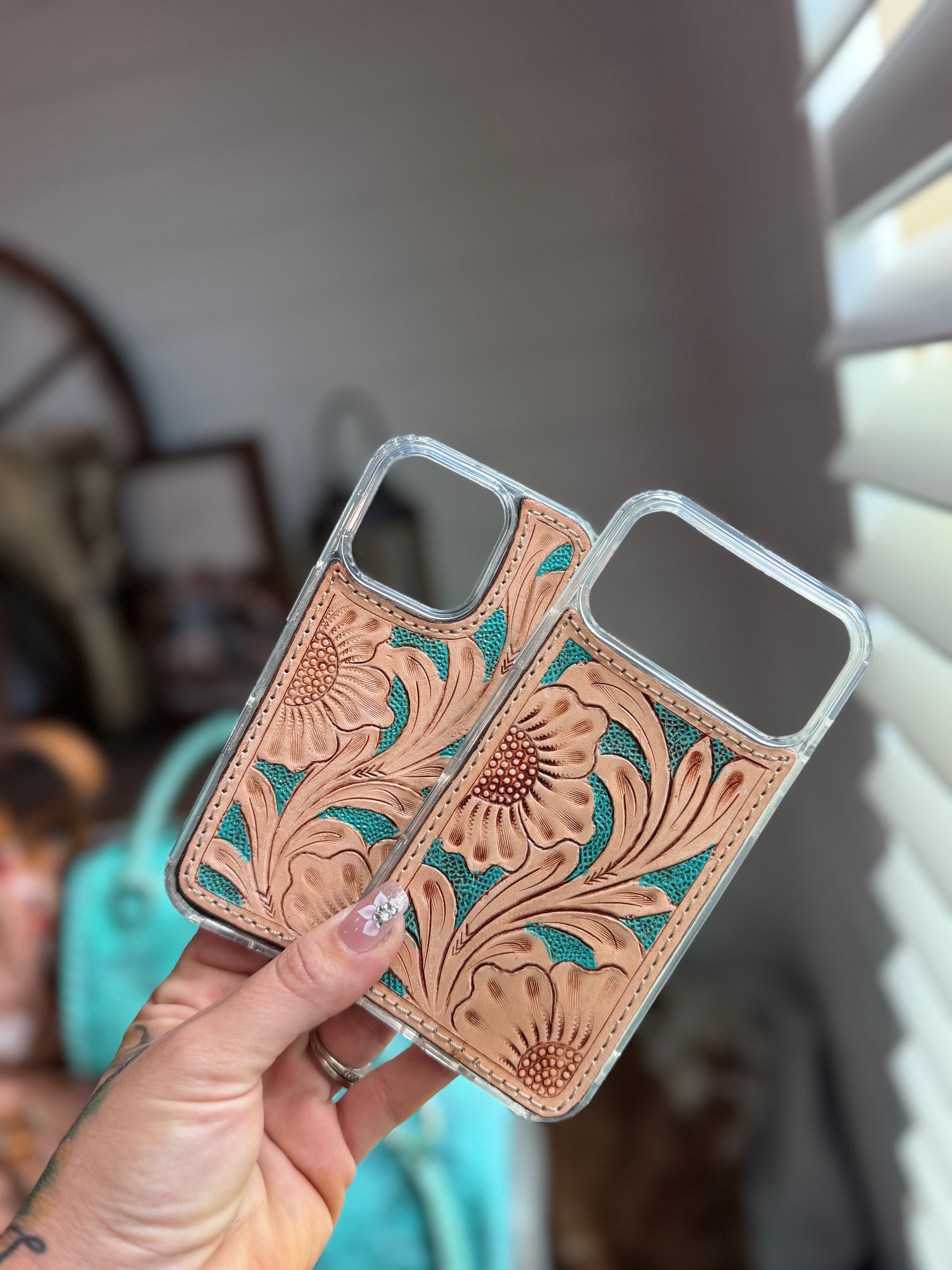iPhone 17 pro and 17  pro max phone case tooled leather