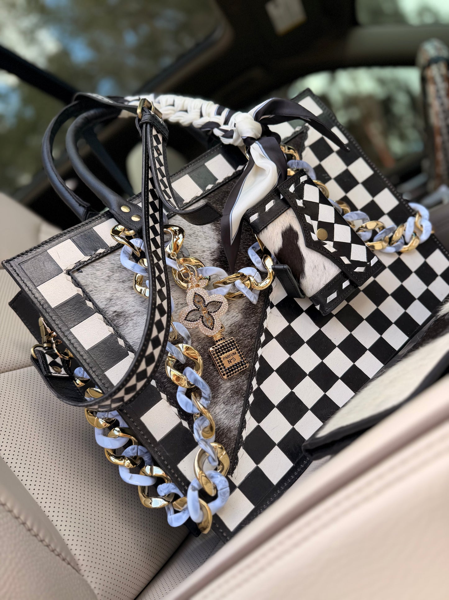 “High stakes Honey” Checker cowhide tote bag and jumbo wallet