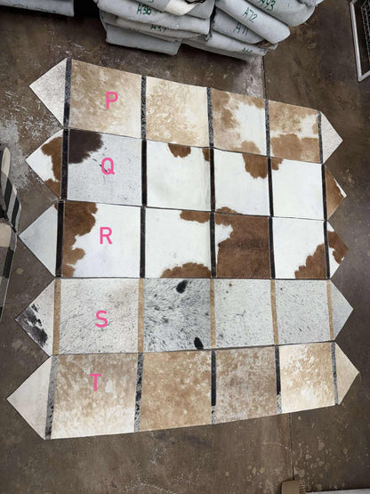 Table runner includes engraving initial