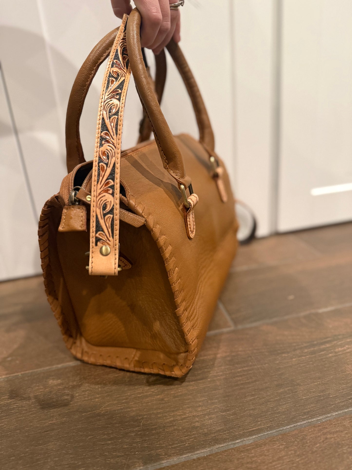 Tan/black soft-back speedy (M) [read description]