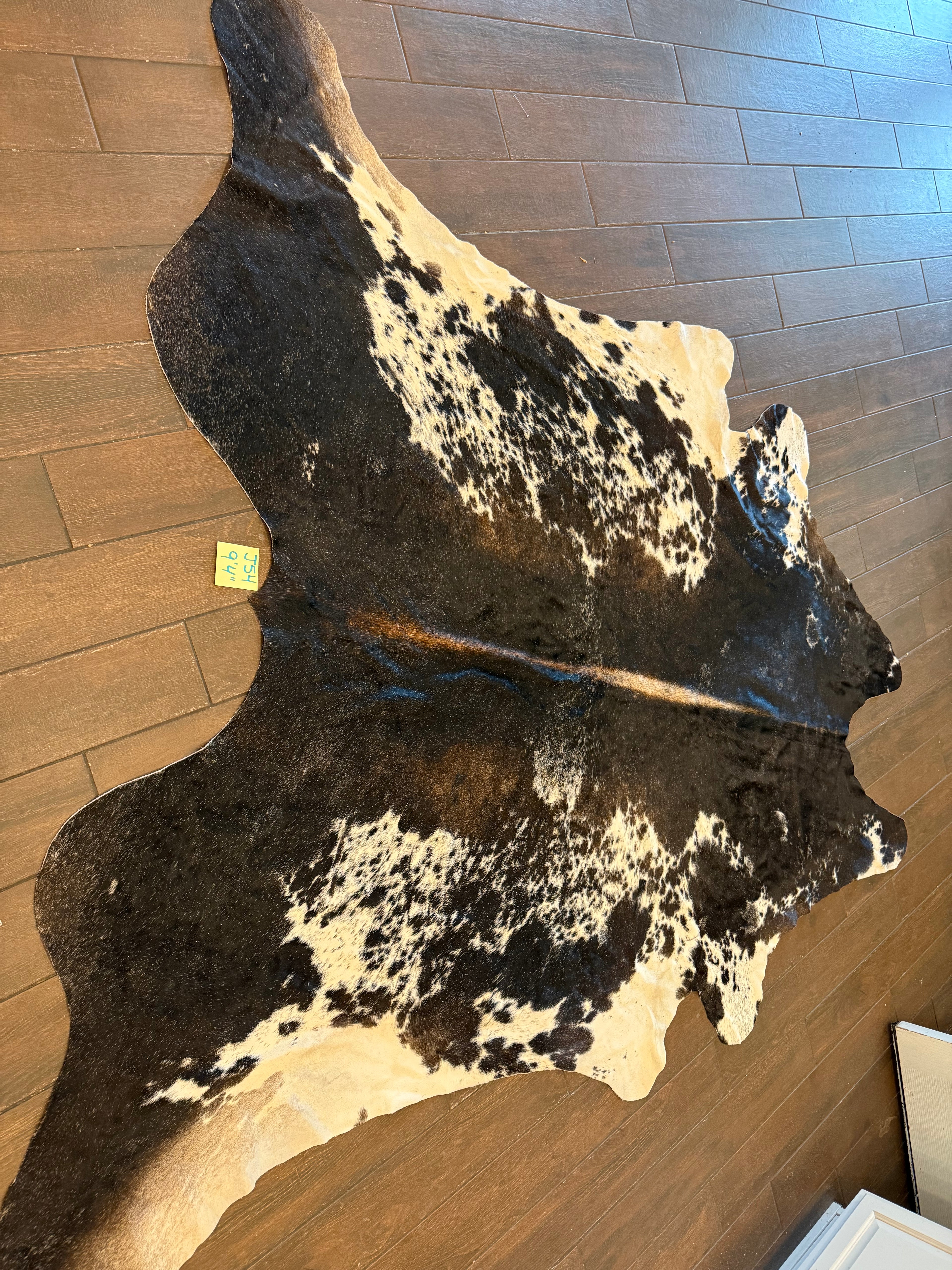Full size cowhide (exotic) #J54- size 9’4”