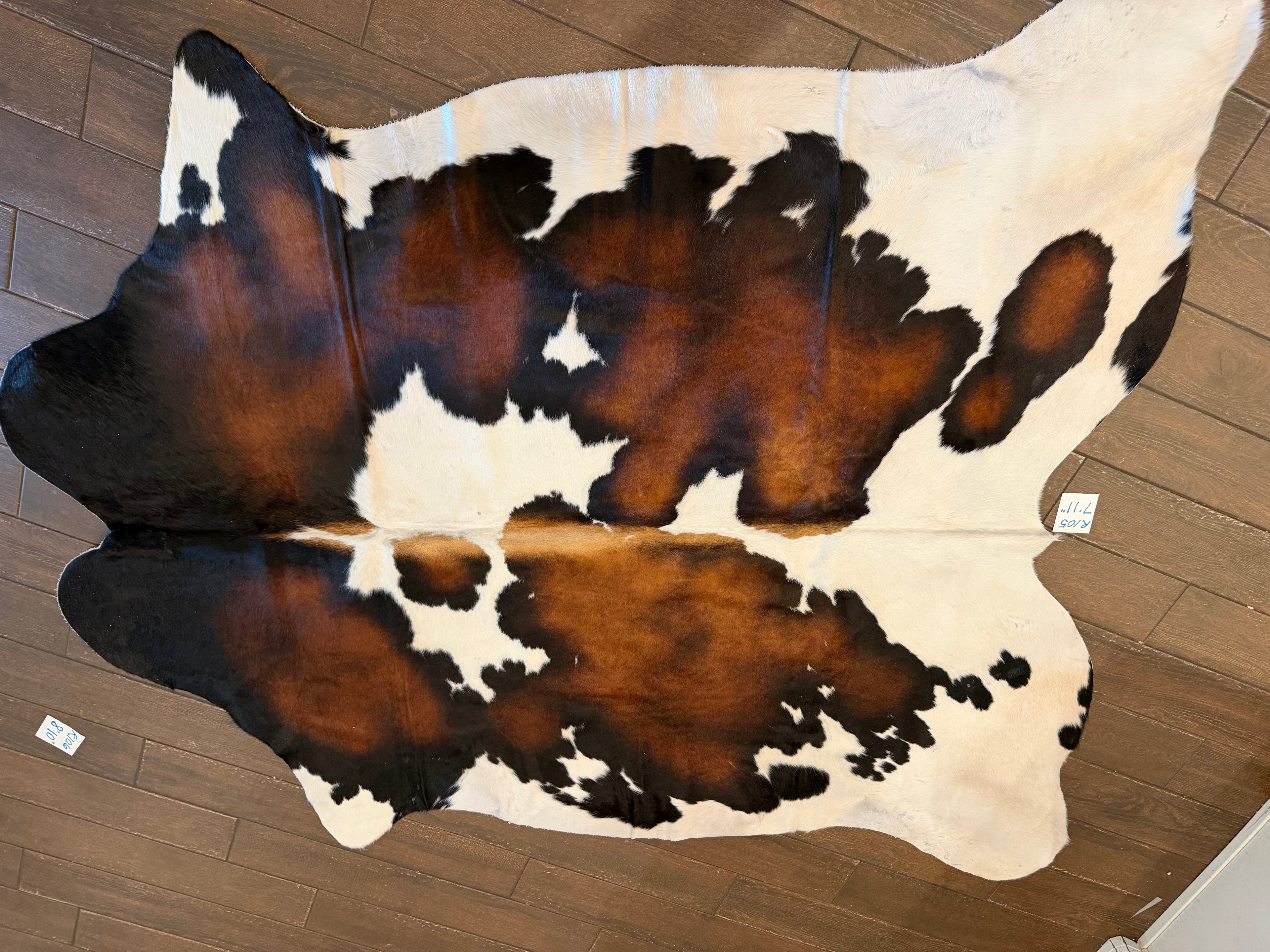 Full size cowhide (exotic)- # R105- 7’11”