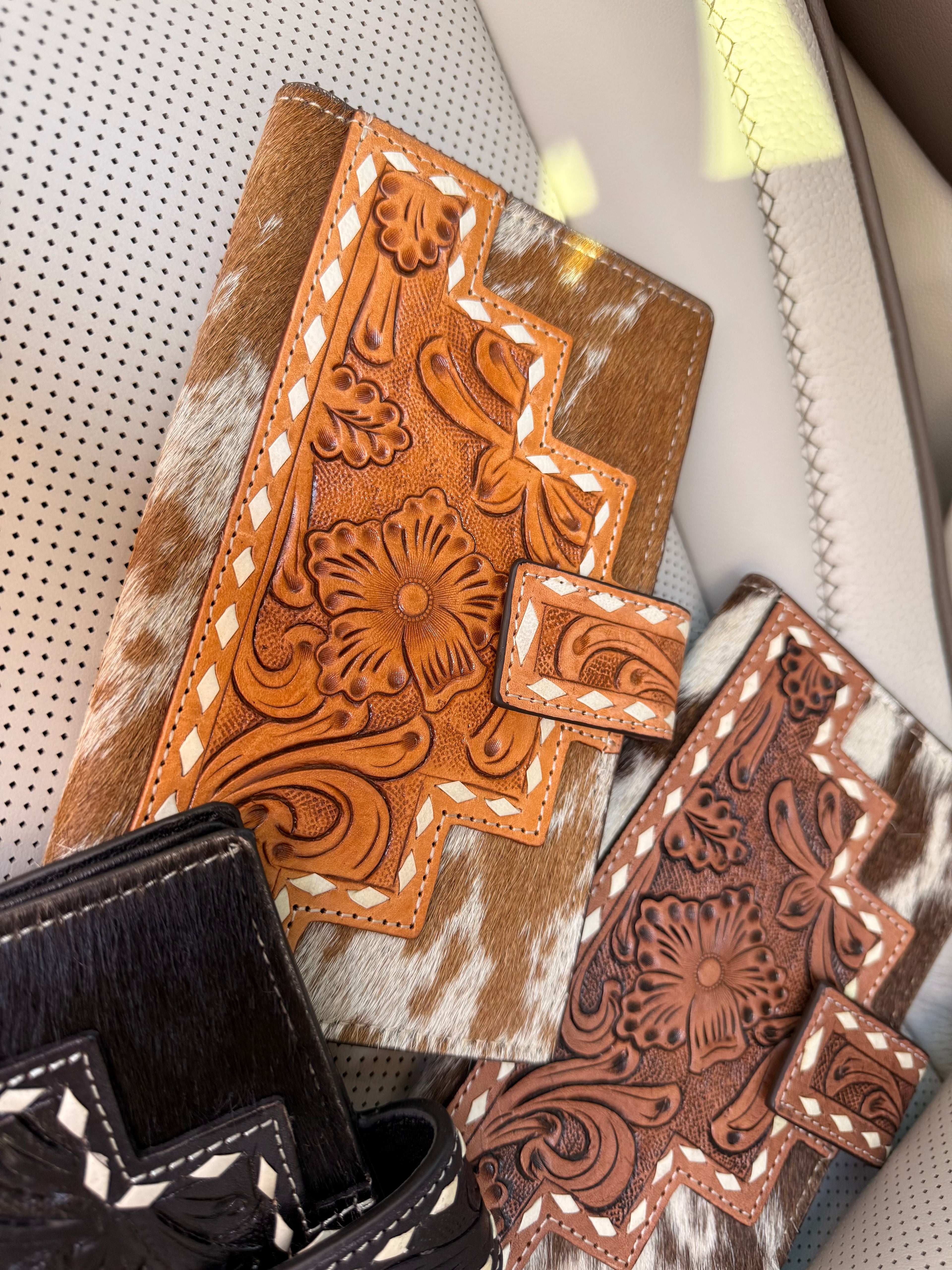 The "Gretchen" wallet - by The Painted Porches
