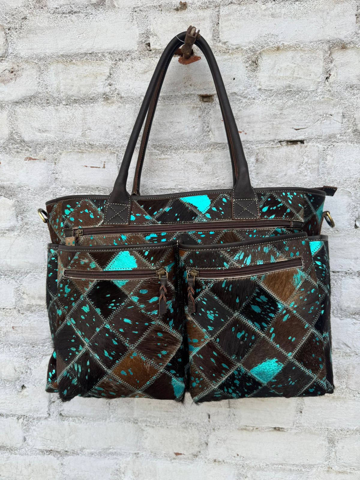 Large overnight tote