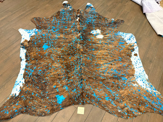 9’ blue acid wash rug