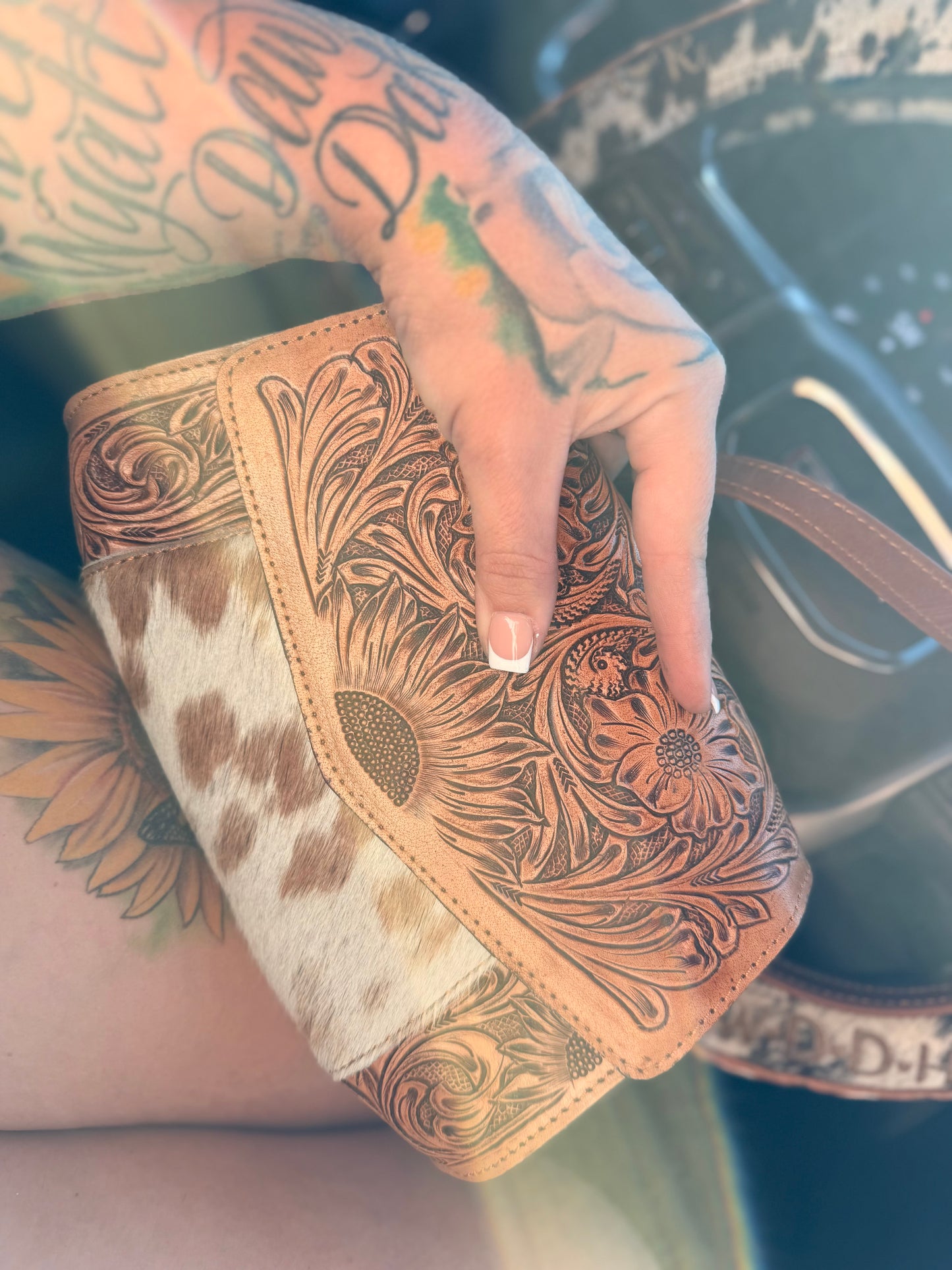Tooled leather small purse with cowhide