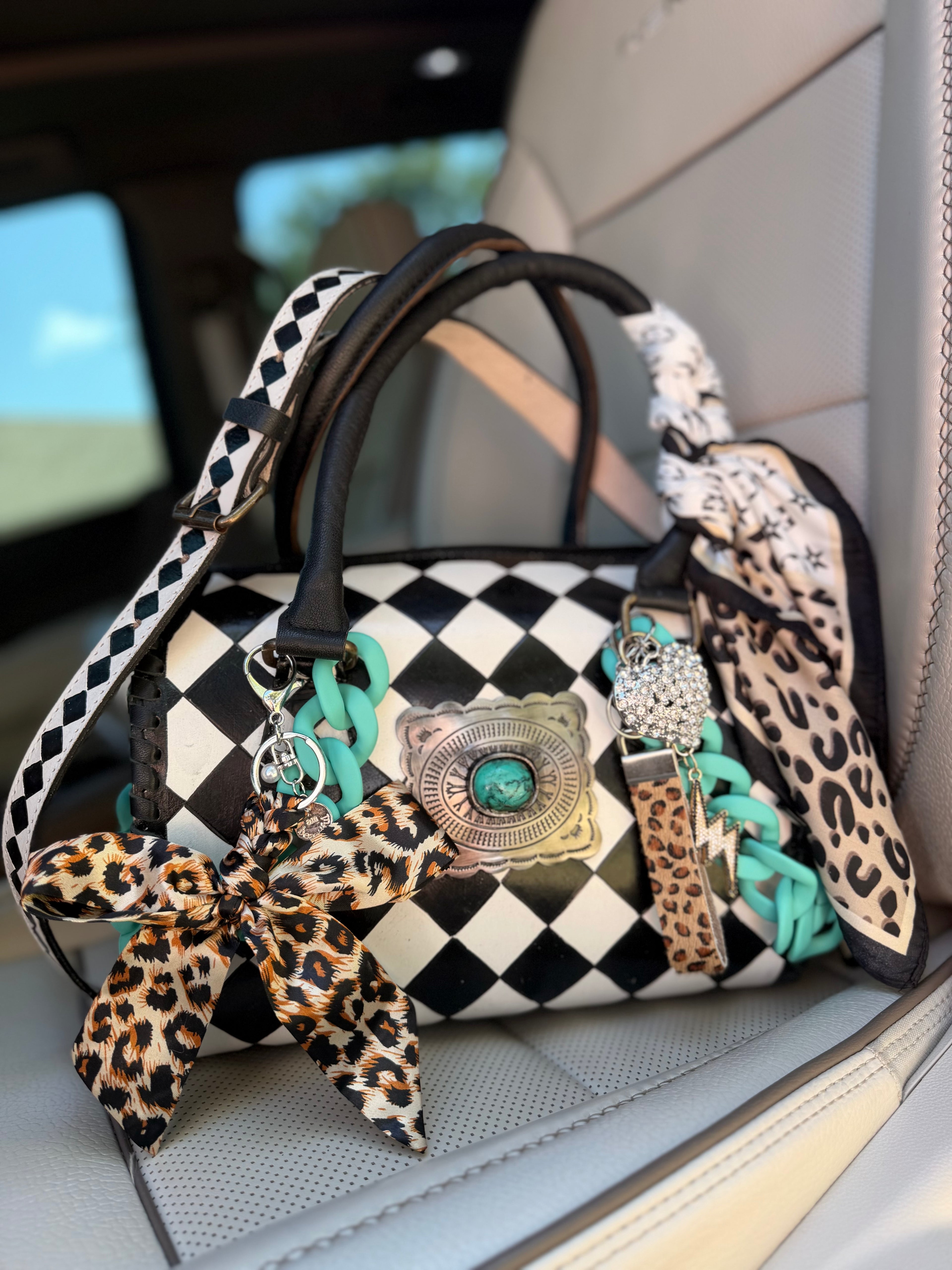 Lucky Leopard Checker Medium speedy tote