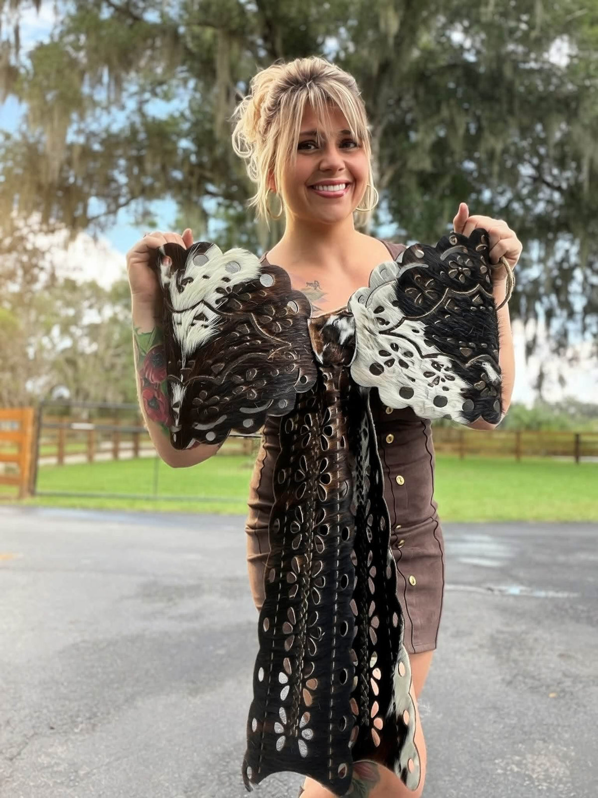 GIGANTIC 32" cowhide bow for tree - lace look (read description fully)