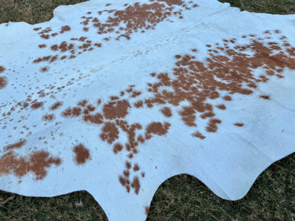 Exotic Full size cowhide rug - size 8’2”