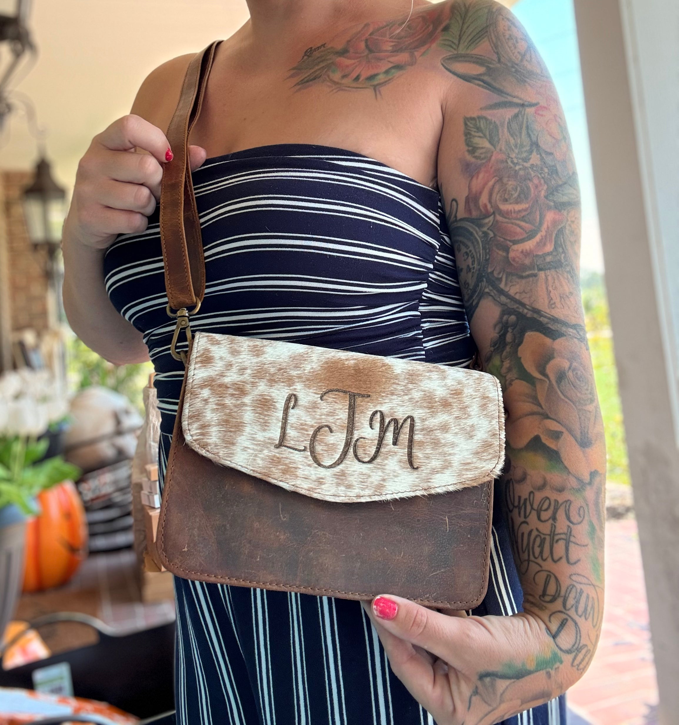 Cute crossbody engraved roughly 9”x7”