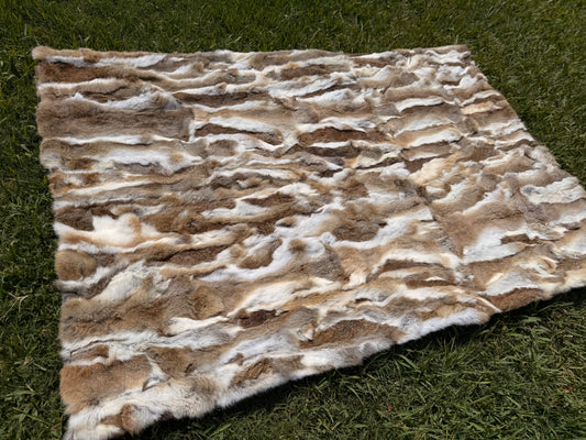 Rabbit rug 4’x6’