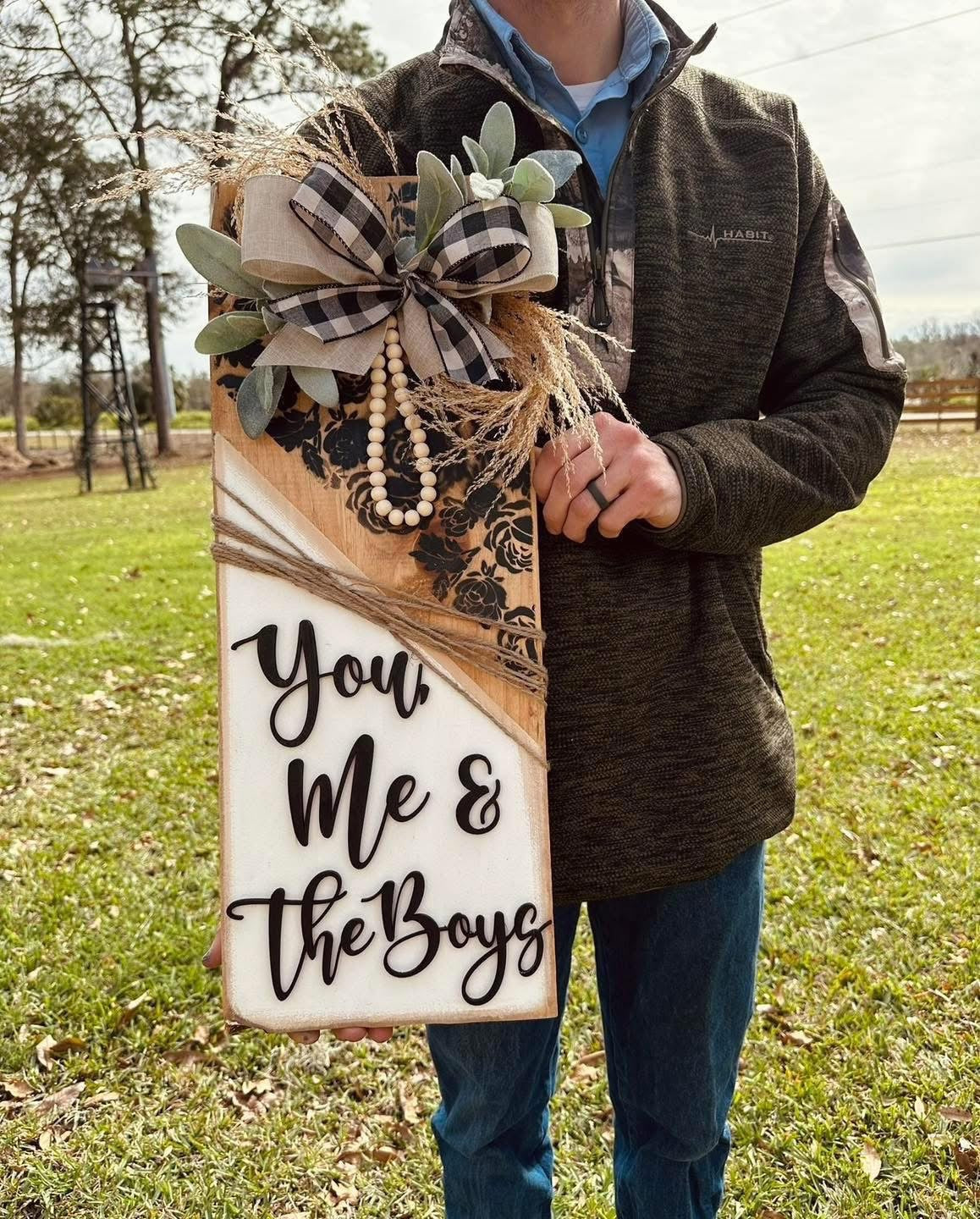 Mini porch leaner 24” tall