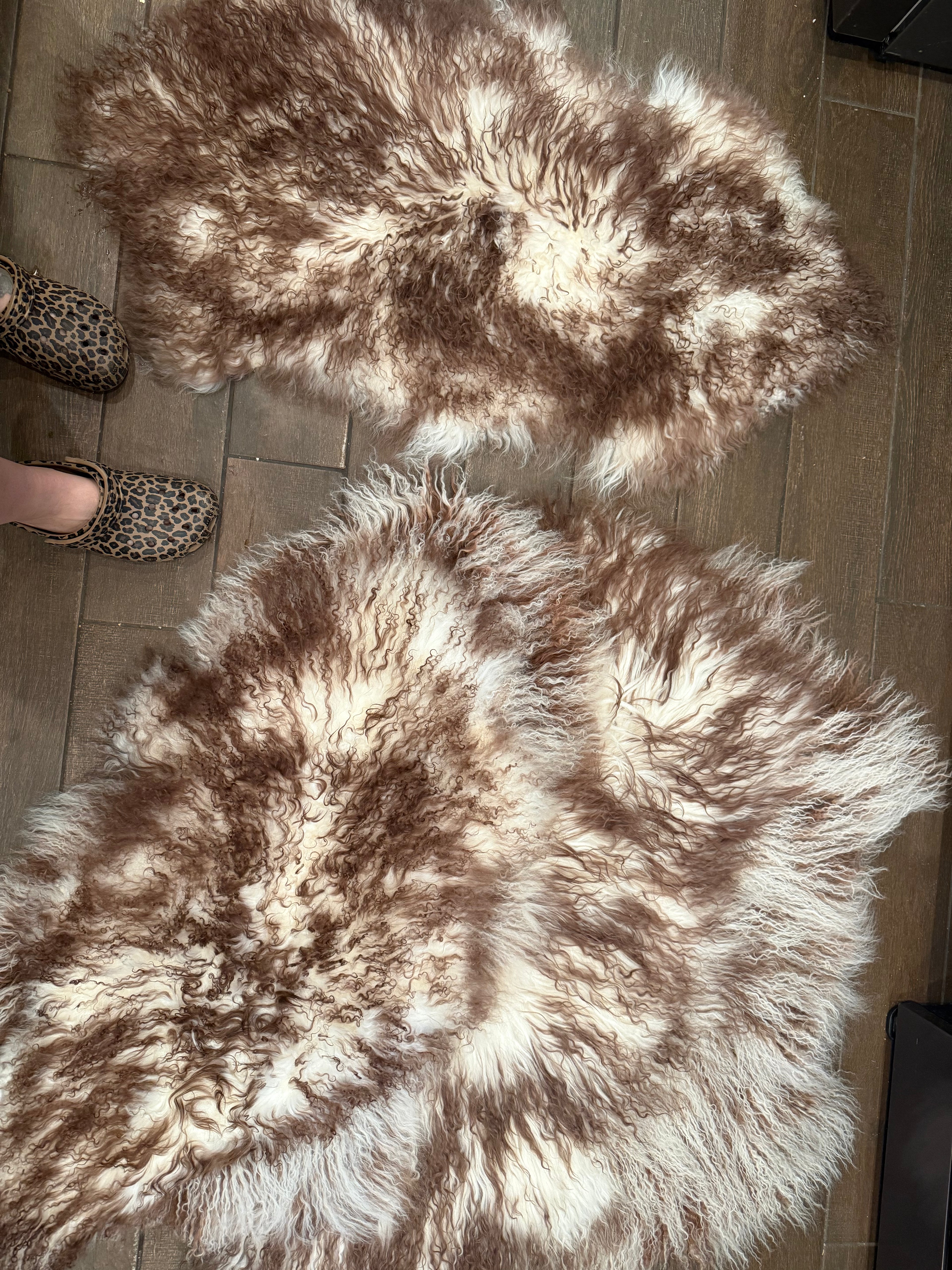 Tibetan Sheep fur roughly 2’x3’