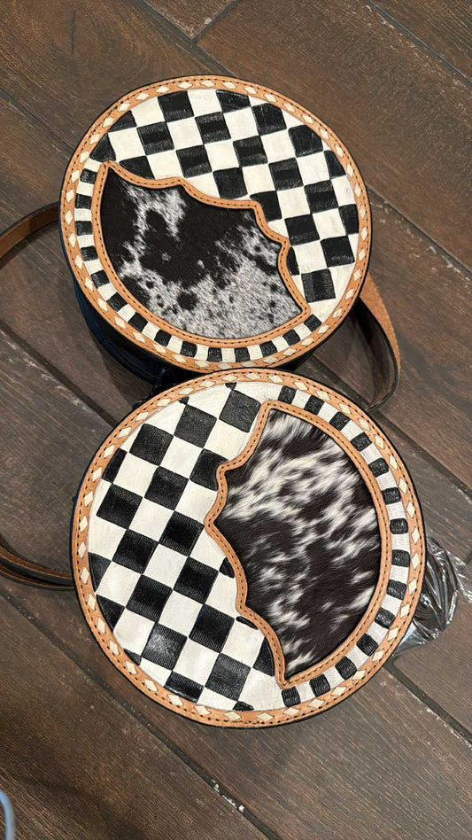 Checker canteen purse