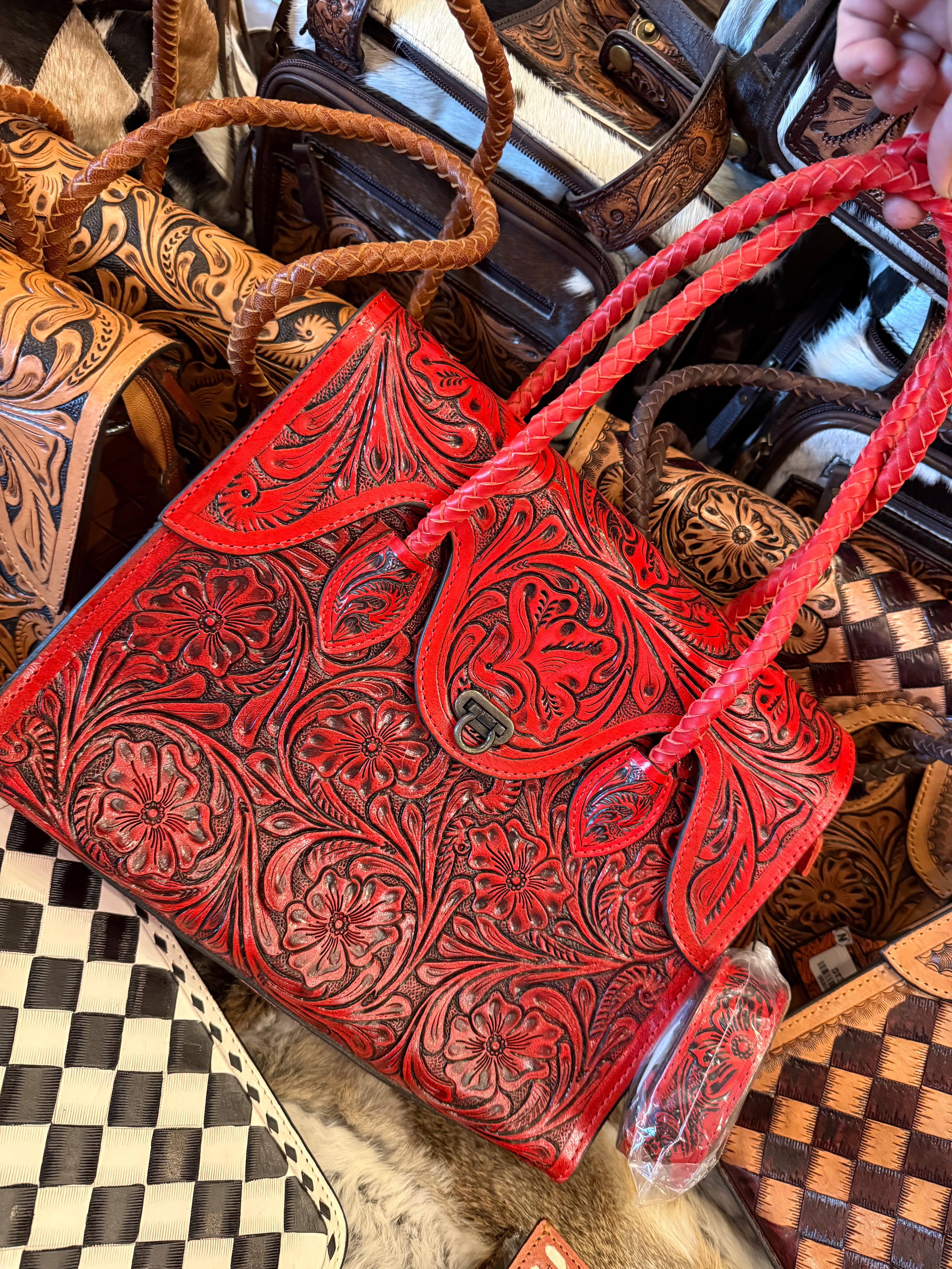 CLASSY LADY Red tooled leather purse