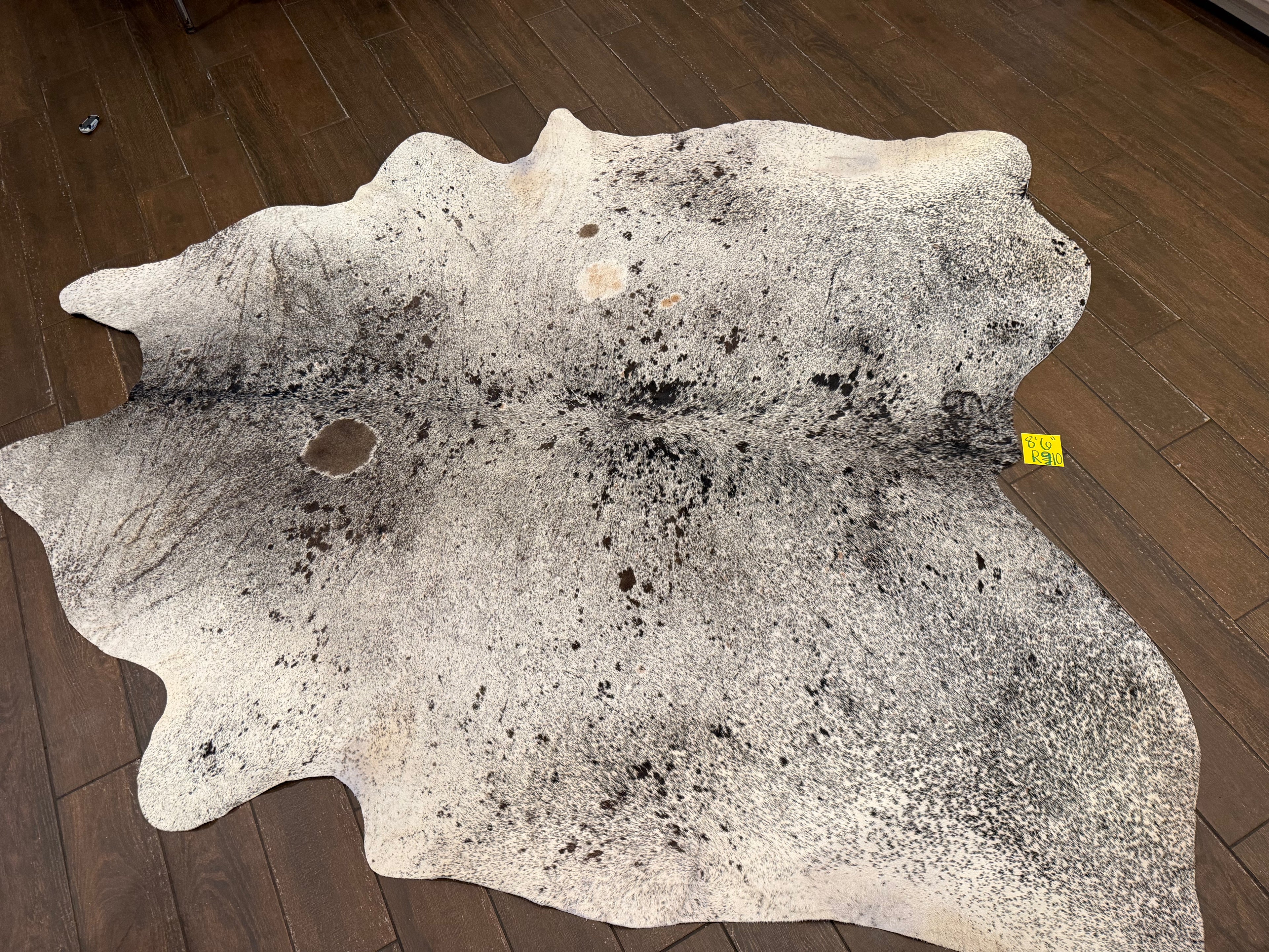 Full size cowhide (exotic)- # R10-8’6”