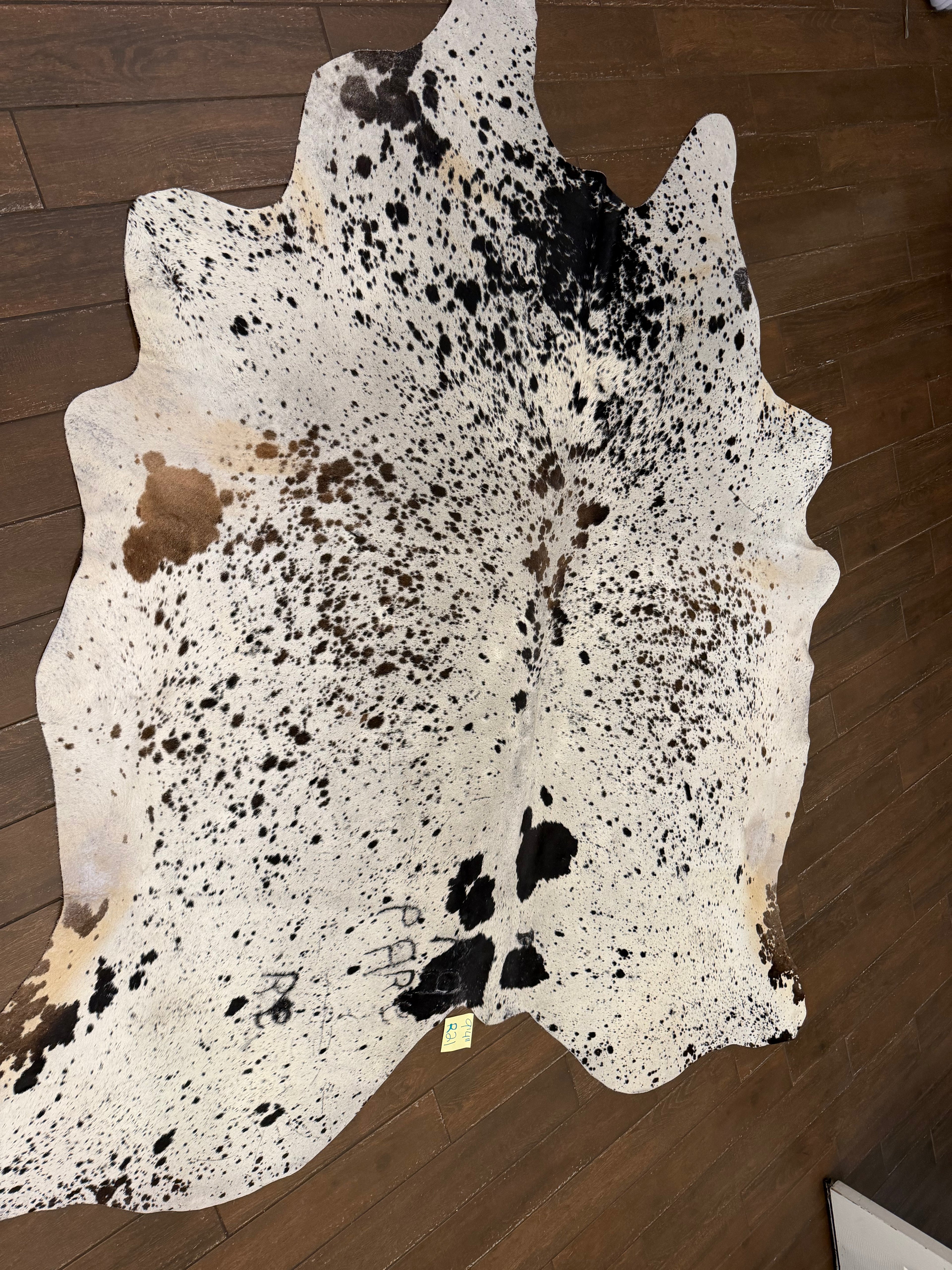 Full size cowhide (exotic)- # R21-9’4”