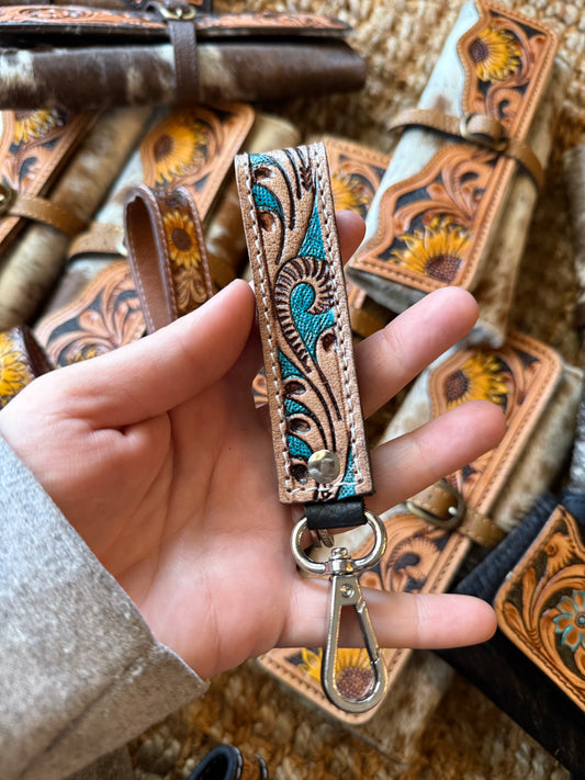Wristlet keychain