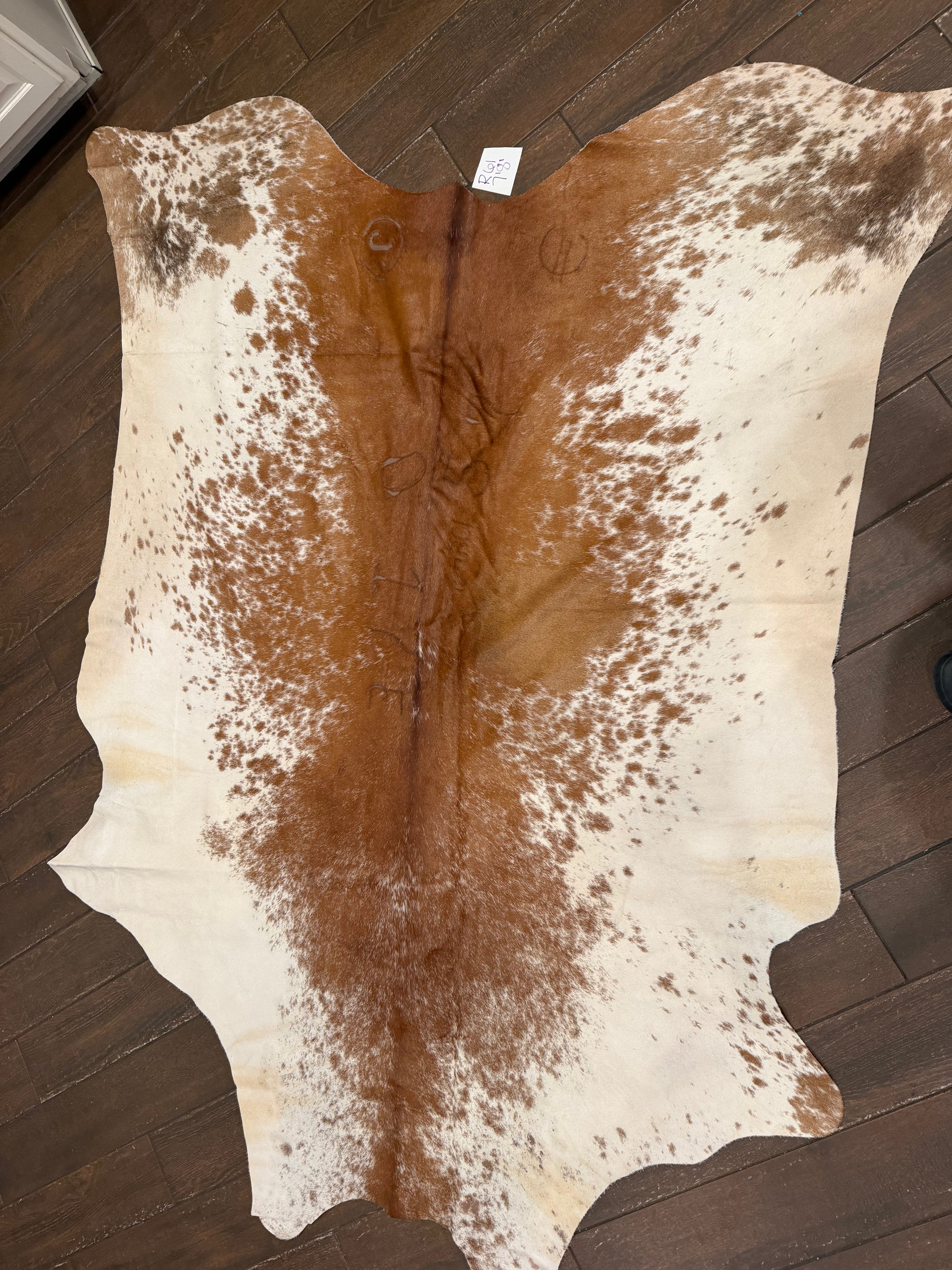 Full size cowhide (exotic)- # R61-7’8”