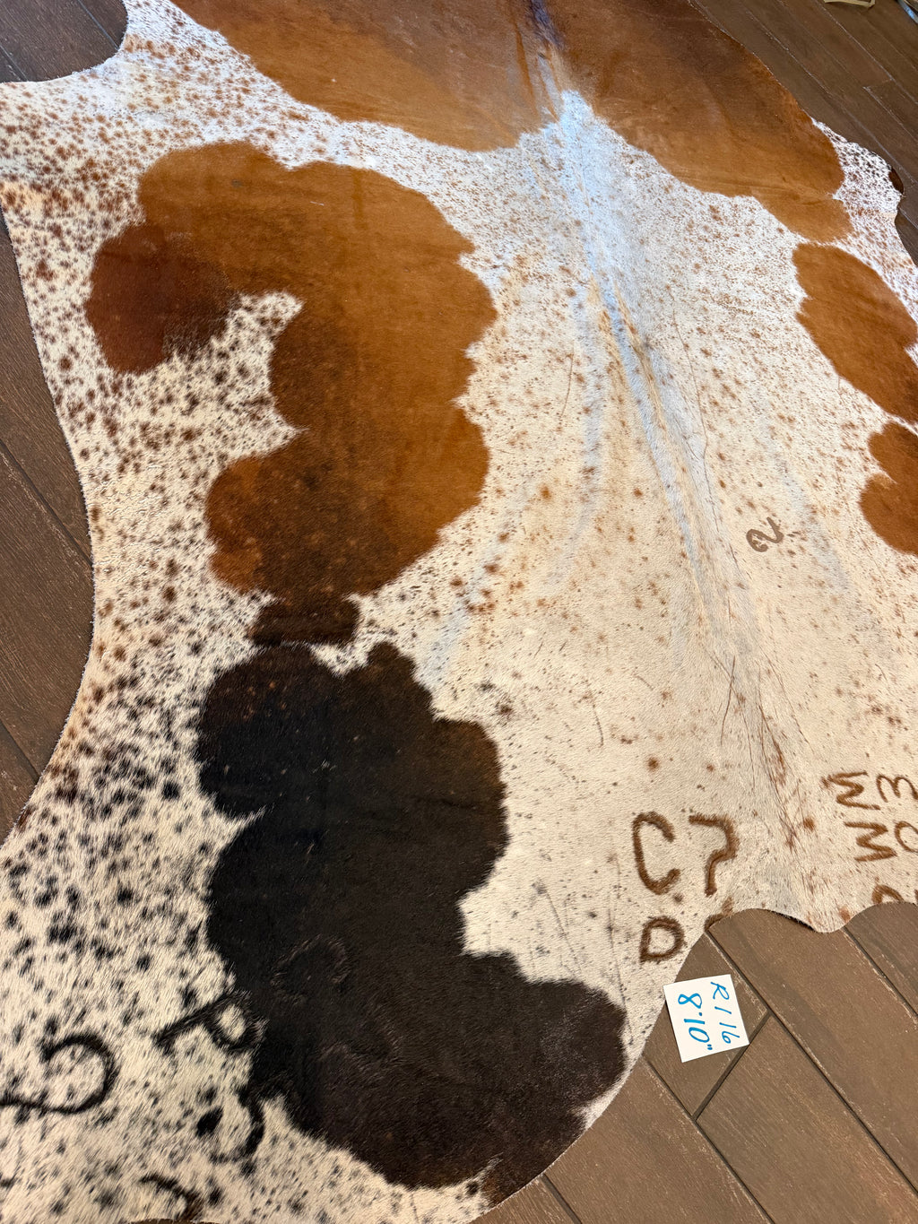 Full size cowhide (exotic)- # R116- 8’10”