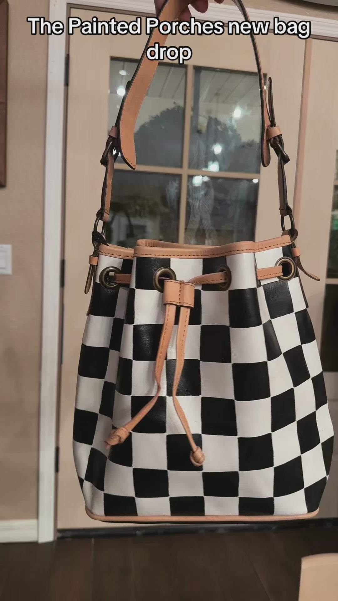 🤍🖤THE KYLE 🖤🤍Checker tooled leather bucket bag (very high-quality) exclusive to the painted porches