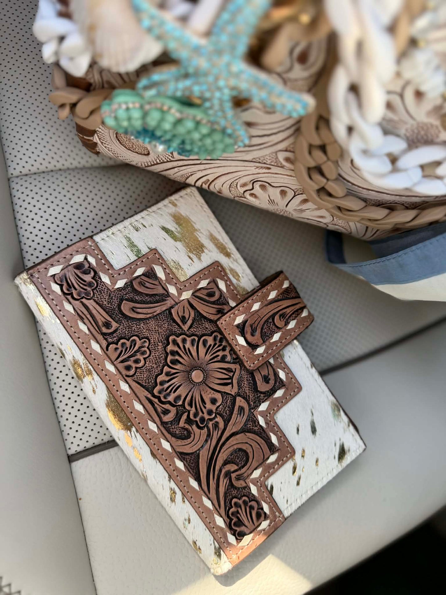 "Serenity by the Sea" - white tooled leather speedy (L)